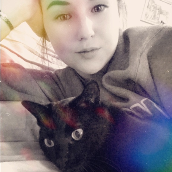 Meet your Posher, Lindsey - Picture 1 of 1